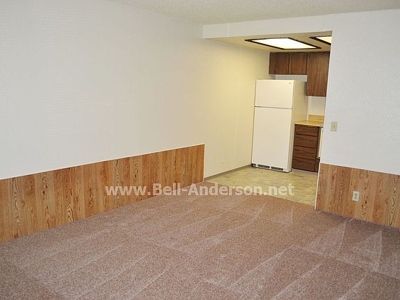 2nd image of 428 23rd St SE APT A