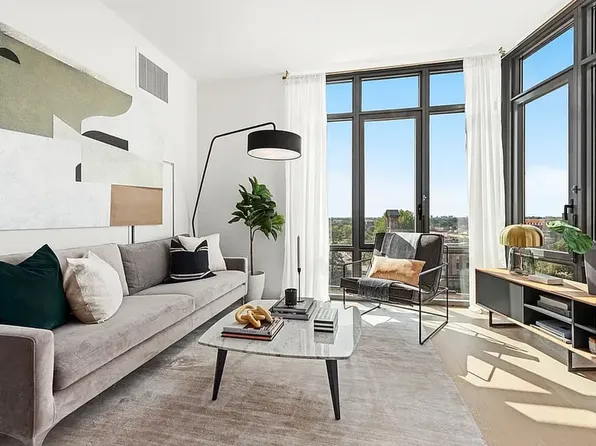 92-27 160th Street image 1 of 34