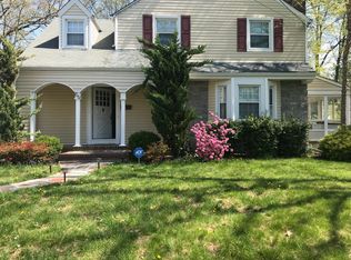 66 Meadowbrook Rd, North Plainfield, NJ 07062