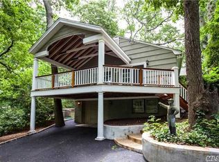 3 Ash Ct, Bayville, NY 11709