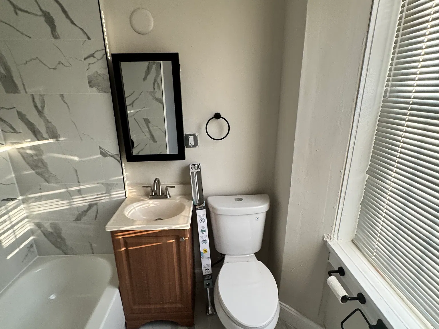 2 bed, $1,100 — Photo 4