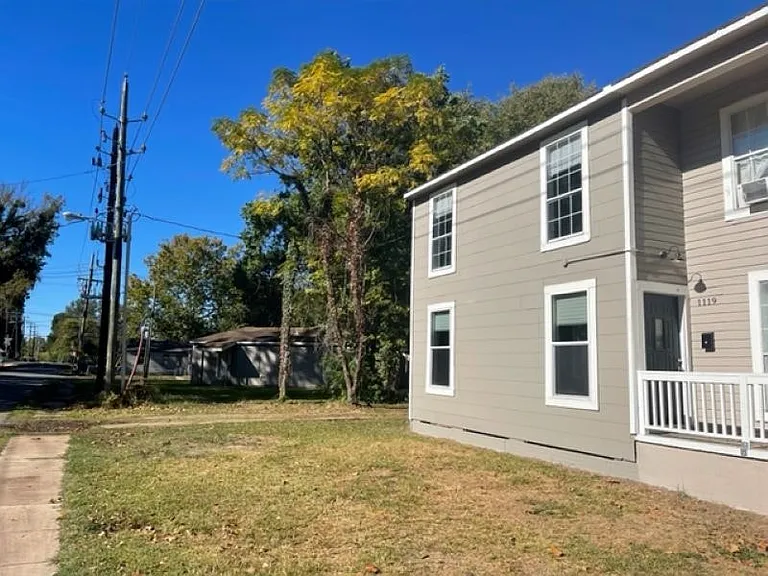 1119 Beverly St — Photo 12