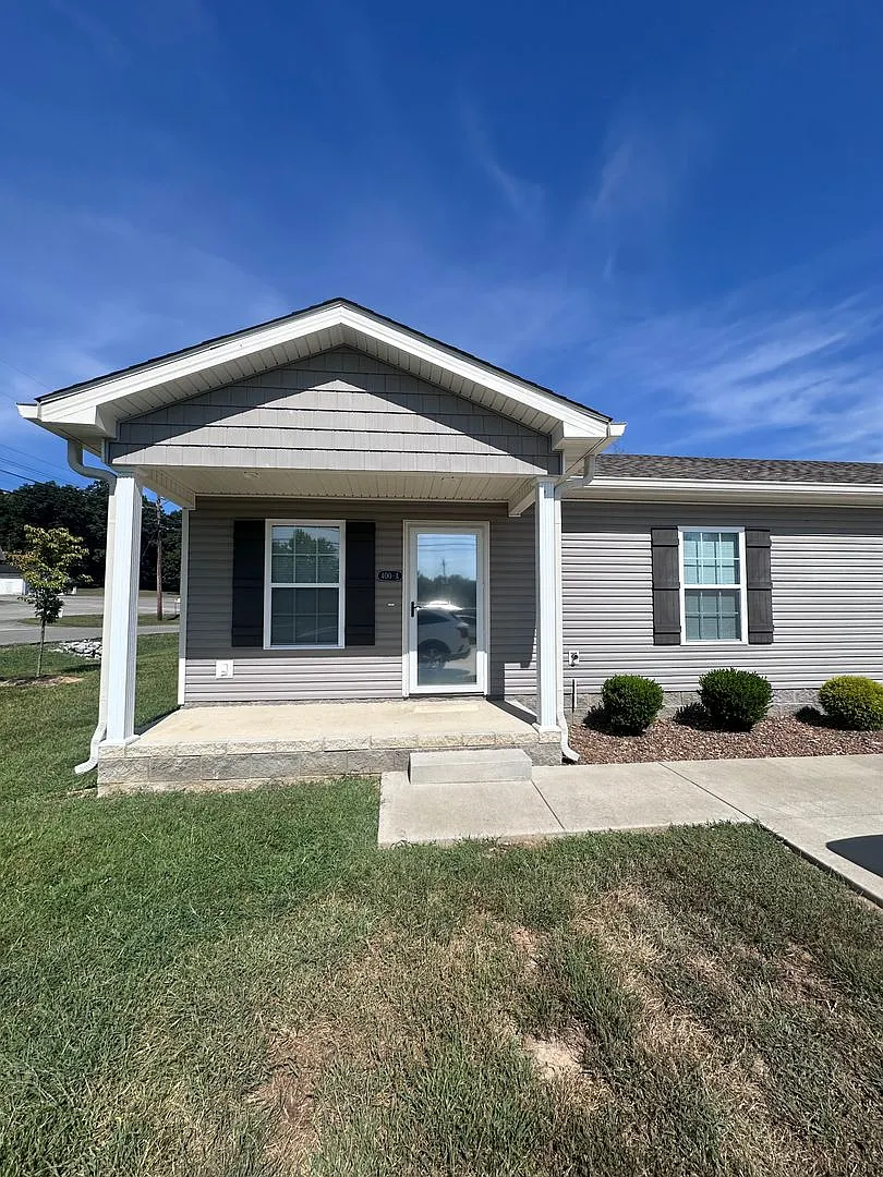 400 Sanderson Drive — Photo 1