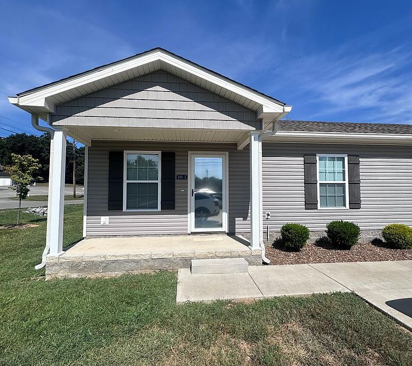 1st image of 400 Sanderson Dr
