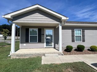 400 Sanderson Dr, Hopkinsville, KY 42240