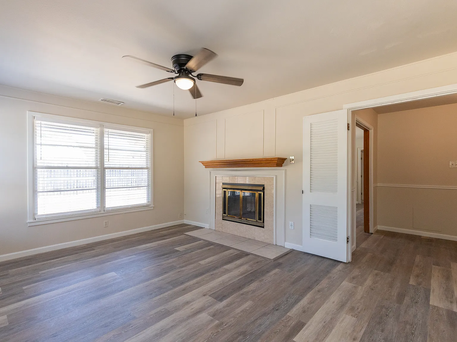 3 bed, 1598 sqft, $2,300 — Photo 3