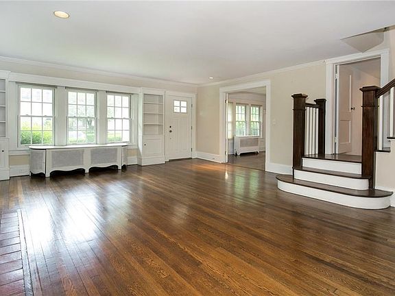 3rd image of 63 Cooper Ln