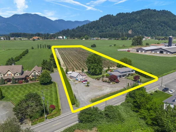 42505 Yale Rd, Chilliwack, BC V2R 4J4
