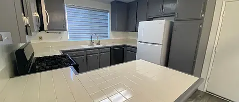 12357 Glenwood Ln — Photo 2