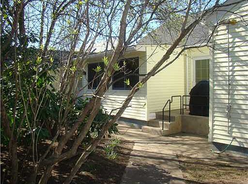 4th image of 34 Royal Ave