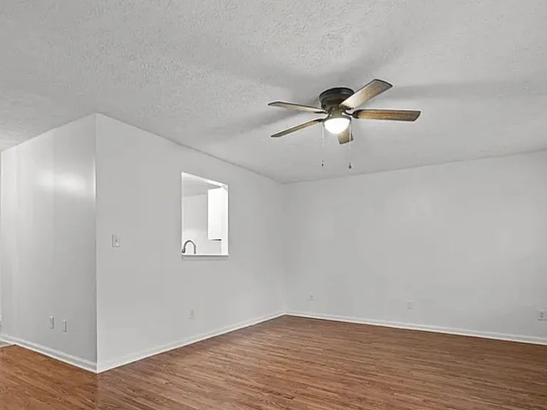 3333 Joanne Dr — Photo 4