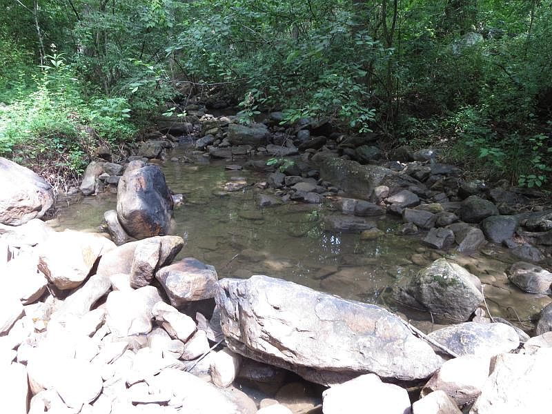 2nd image of 277 S Fort Valley Rd