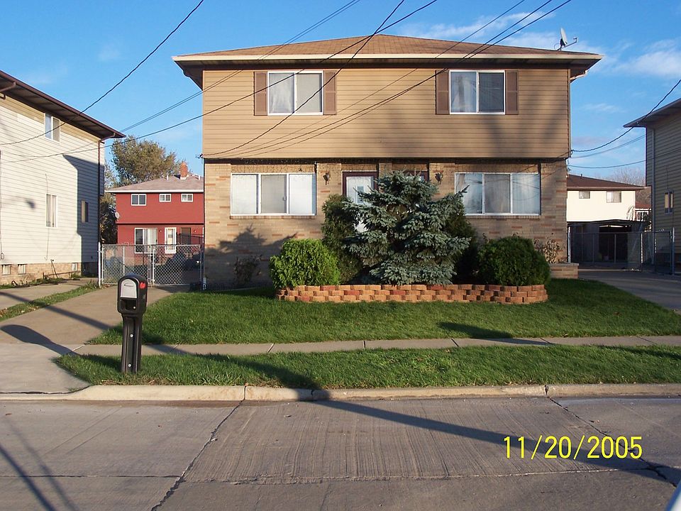 1st image of 1399 E 262nd St