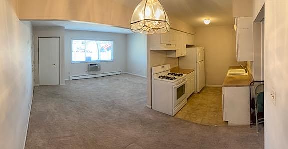 3rd image of 1600 Oakland St APT 2