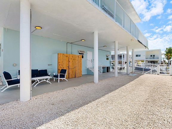 5th image of 1007 Hialeah Ln