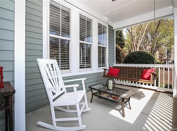 3rd image of 16316 Kelly Park Cir #829