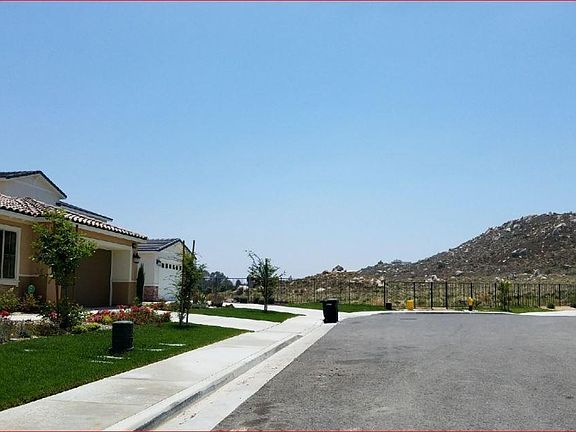2nd image of 36428 Acanthus Ct