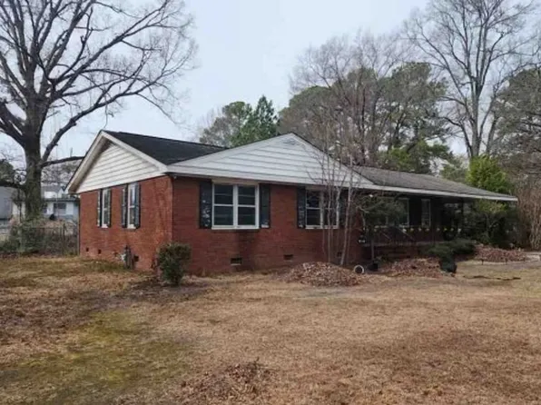 409 Fairfax Ave, Fayetteville, NC 28303