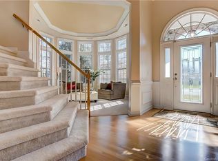 9702 Royal Colony Dr, Waxhaw, NC 28173