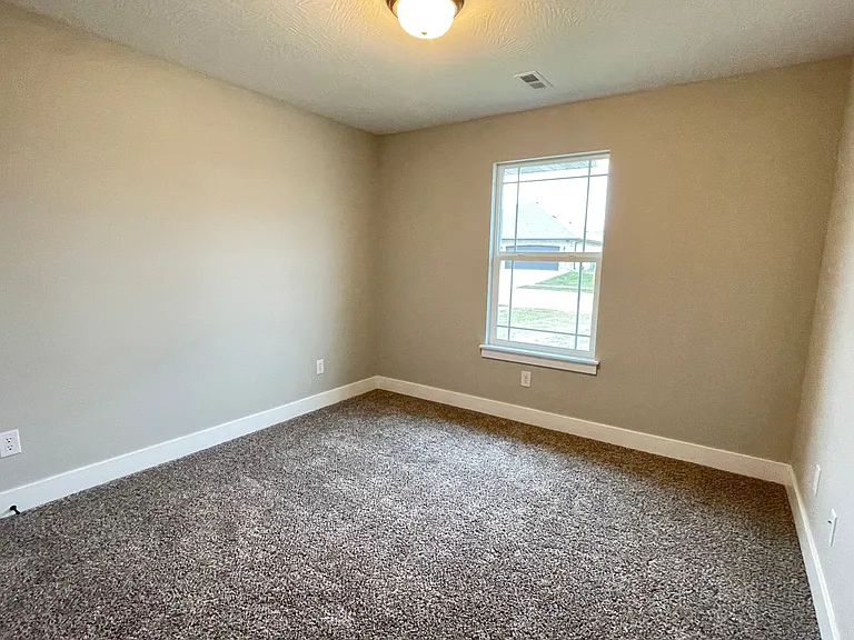 6002 S Iris Ln — Photo 14