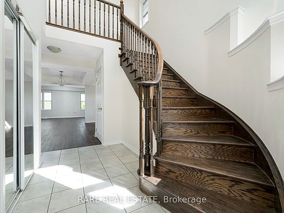 3rd image of 14 Bannister Cres