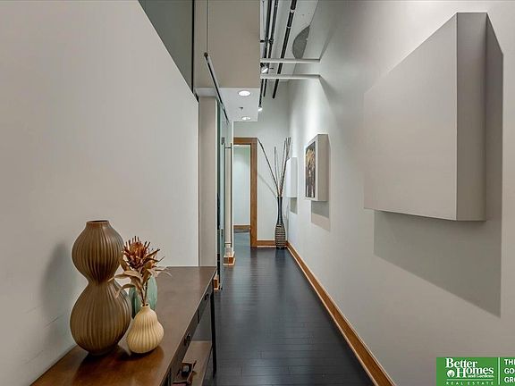 2nd image of 1502 Jones St APT 203