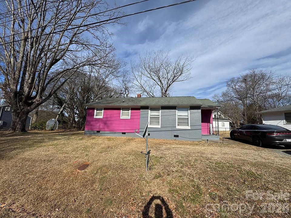 1st image of 422 E 12th Ave