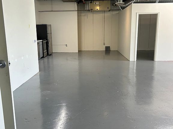 4th image of 2404 Wilshire Blvd APT 8D