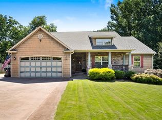 112 Preston Dr, Greer, SC 29651