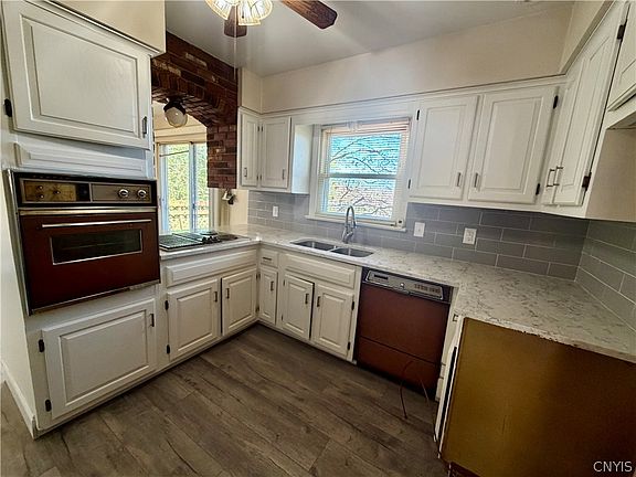3rd image of 2205 Portal Rd