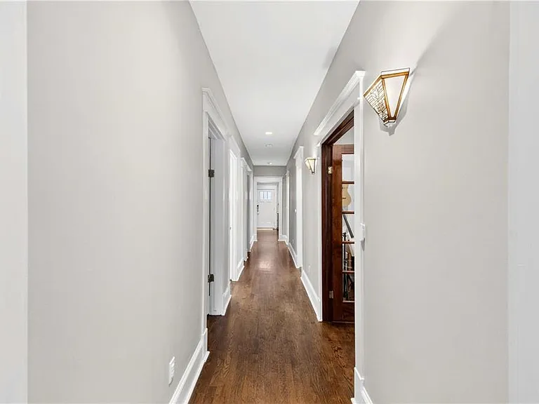 865 Monroe Cir NE — Photo 37