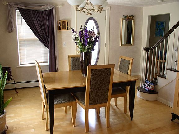 Light & Bright Dining Room