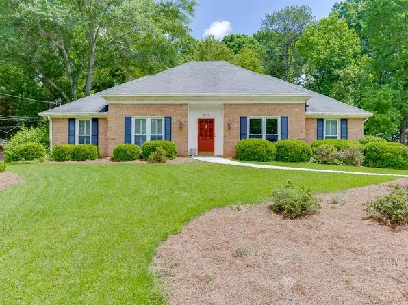 402 Johannah Pl SW, Lilburn, GA 30047