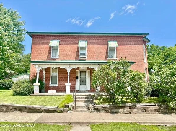 106 S High St, California, MO 65018