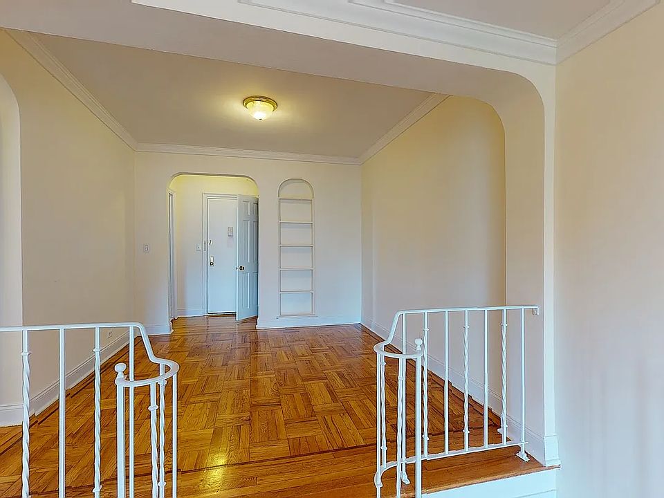 1st image of 480 W 187th St APT 4F