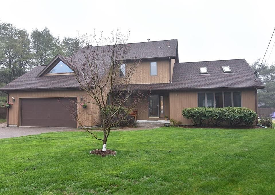 18 Piper Ct, Charlestown, RI 02813 Zillow