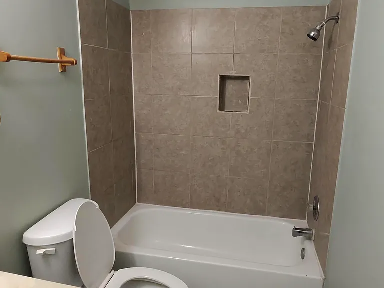 12402 Atlaw Dr — Photo 7