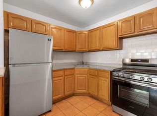 247 Melrose St APT 1, Brooklyn, NY 11206