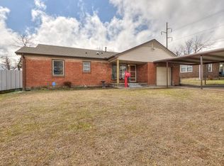 604 E Thornton Dr, Midwest City, OK 73110