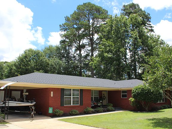 3rd image of 1002 Jasper Dr