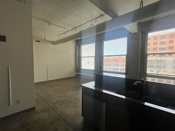 4th image of 1104 Prospect Ave E #305