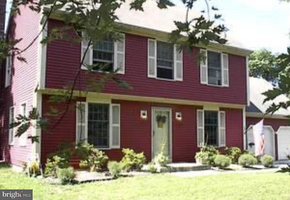 1st image of 103 Deerfield Ave
