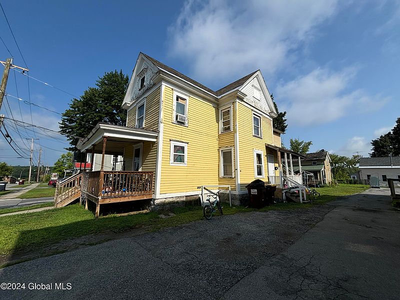 3rd image of 47 John Street