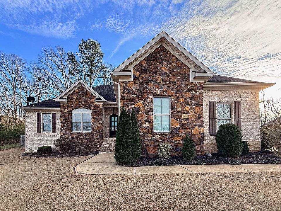 1st image of 286 Eagle Rock Cir