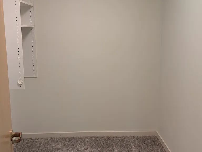 Chelsea Condos — Photo 55