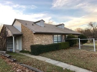 9307 Sugarberry Rd, Dallas, TX 75249