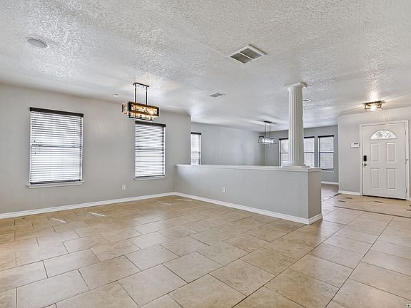 4th image of 514 Mathis