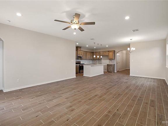 3rd image of 15613 N Brisas St