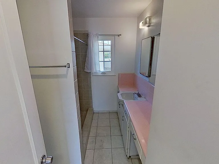 2839 State St — Photo 14