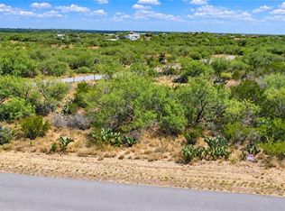 320 Raven St, Zapata, TX 78076